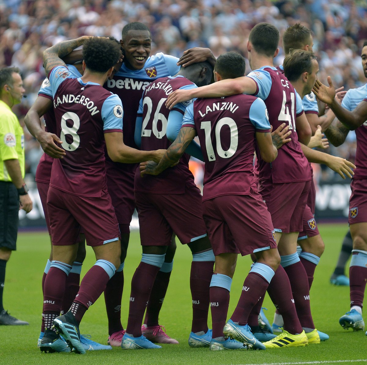 仅彰显了他 仅彰显了他