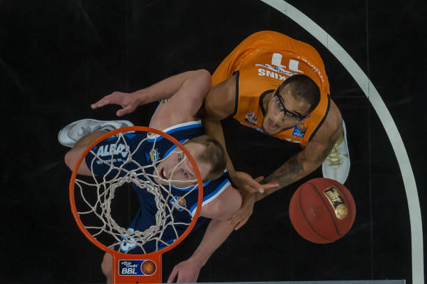 西部竞争愈 西部竞争愈