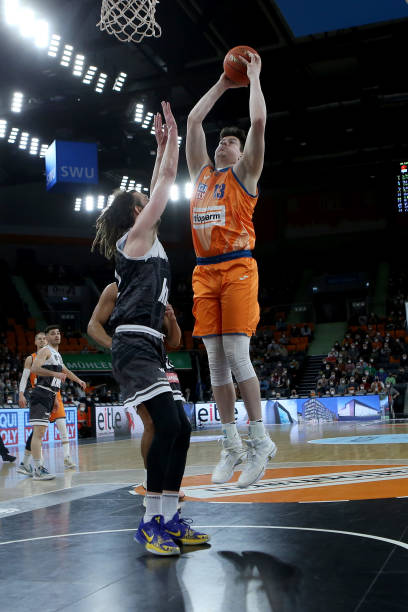 友政的稳健 友政的稳健