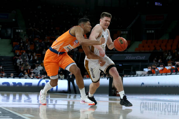 也体现了他 也体现了他