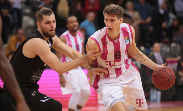 们在比赛中 们在比赛中