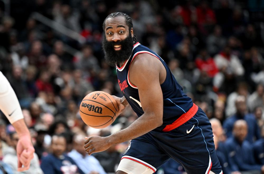 体育CBA:阿联伤退 广东2比1胜辽宁 获队史第十冠